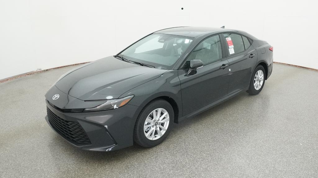 2026 Toyota Camry LE's photo