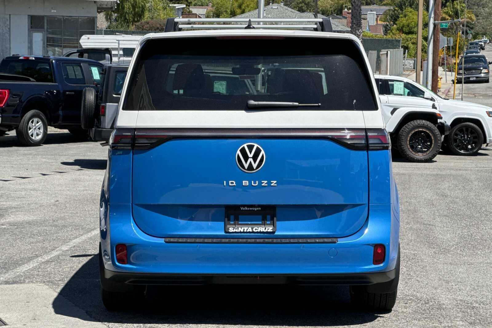 2025 Volkswagen ID. Buzz Pro Plus photo 5