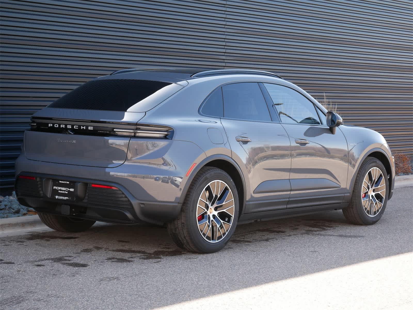 2025 Porsche Macan Electric photo 22