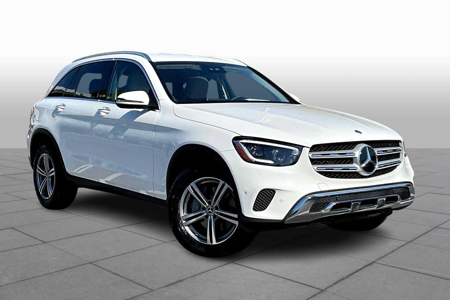 2022 Mercedes Benz GLC 300 photo 2