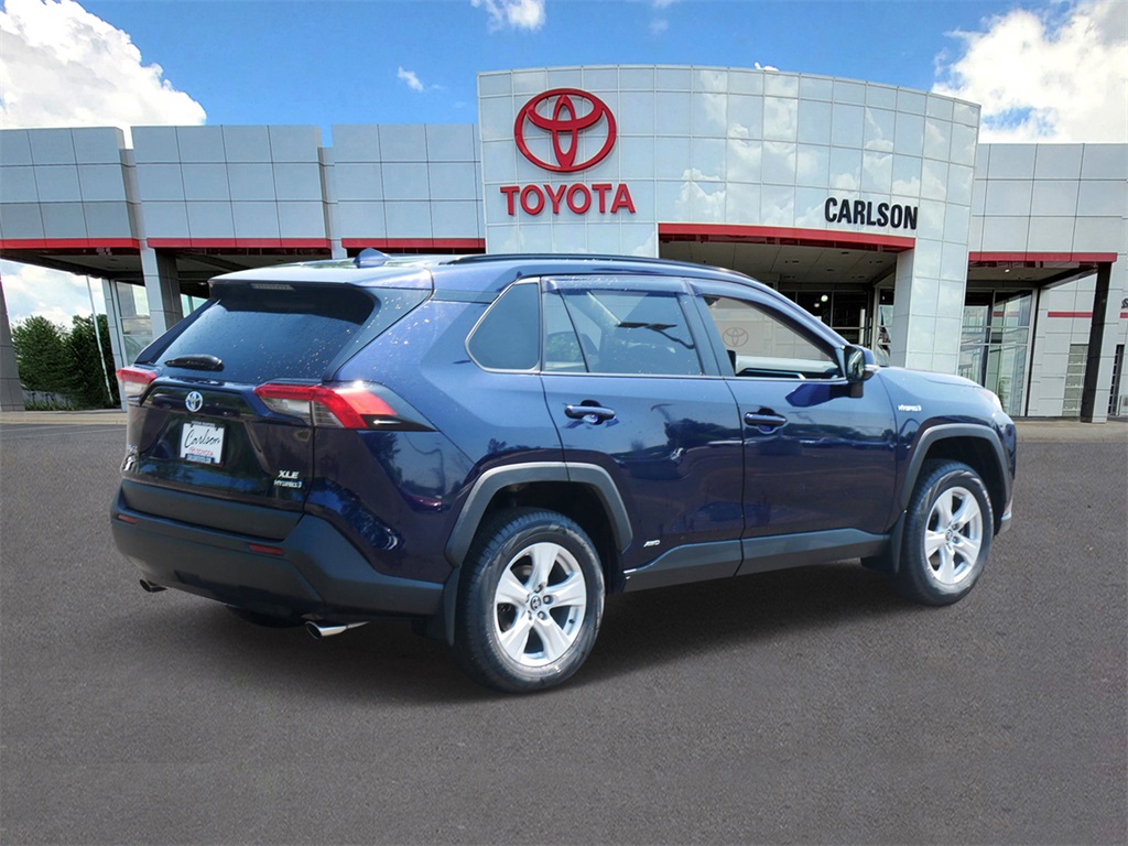 2021 Toyota RAV4 Hybrid XLE photo 4