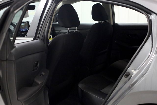 2025 Nissan Sentra SV photo 17