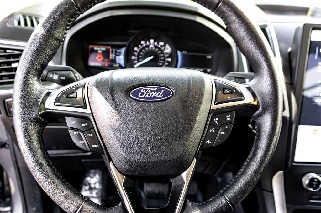 2024 Ford Edge SEL photo 16