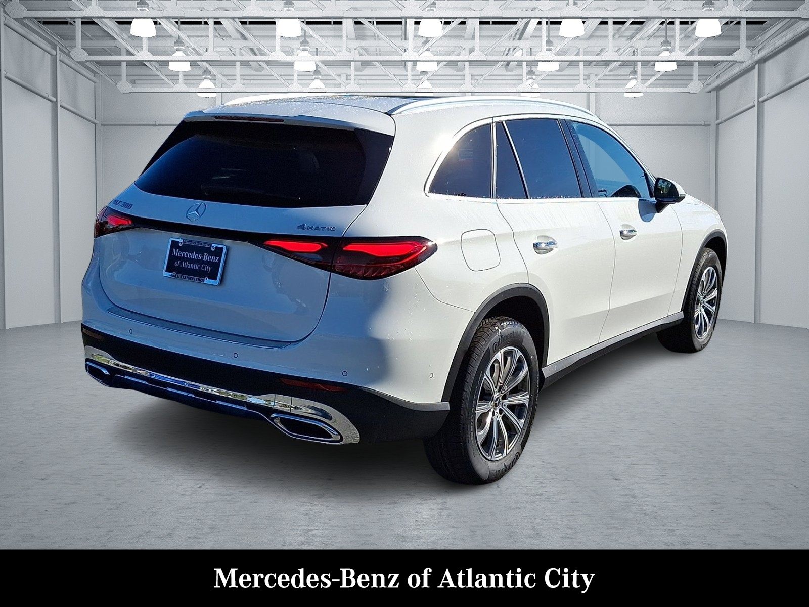 2026 Mercedes Benz GLC 300 4MATIC photo 4