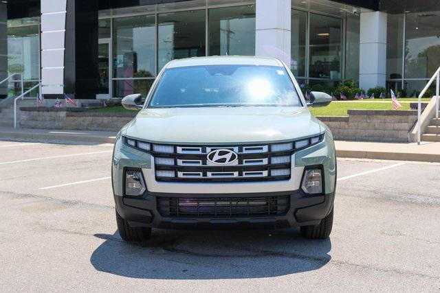 New 2025 Green Hyundai SE FWD image 2