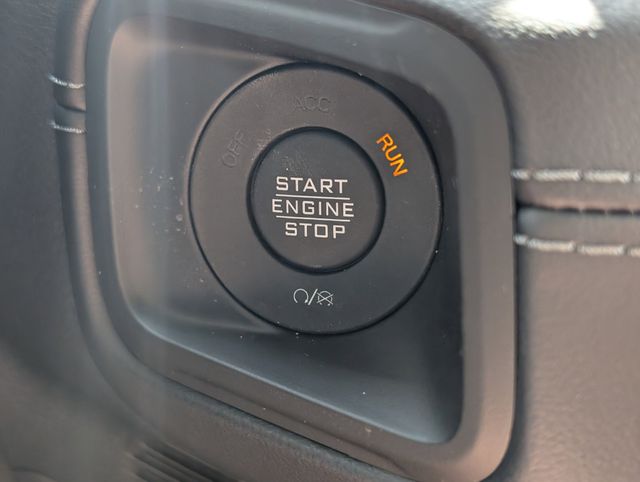 2025 Jeep Gladiator Mojave photo 24