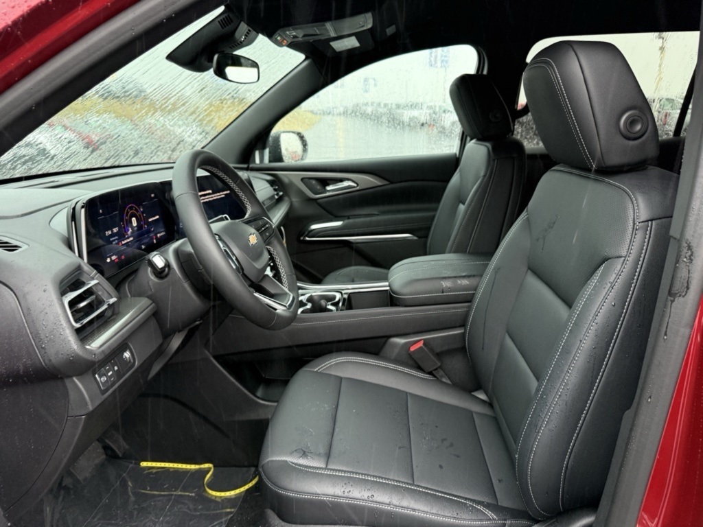 2026 Chevrolet Traverse 1LT photo 3