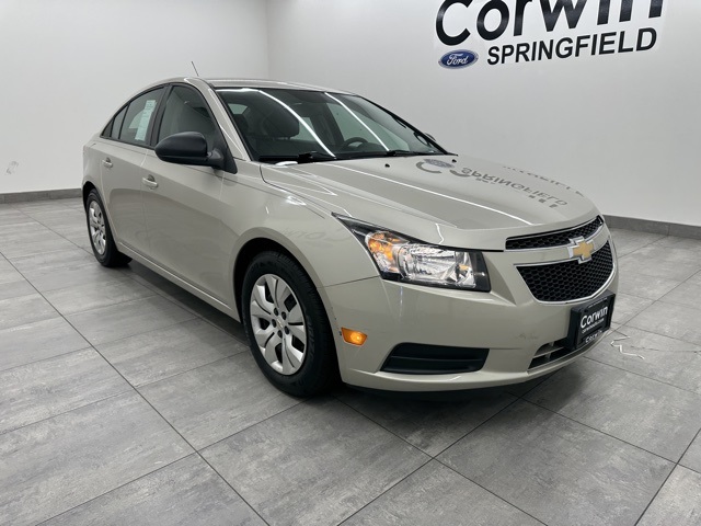 2014 Chevrolet Cruze LS photo 3