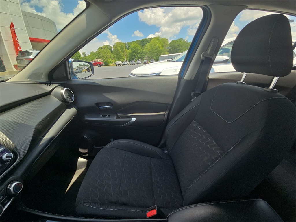 2024 Nissan Kicks SV photo 13