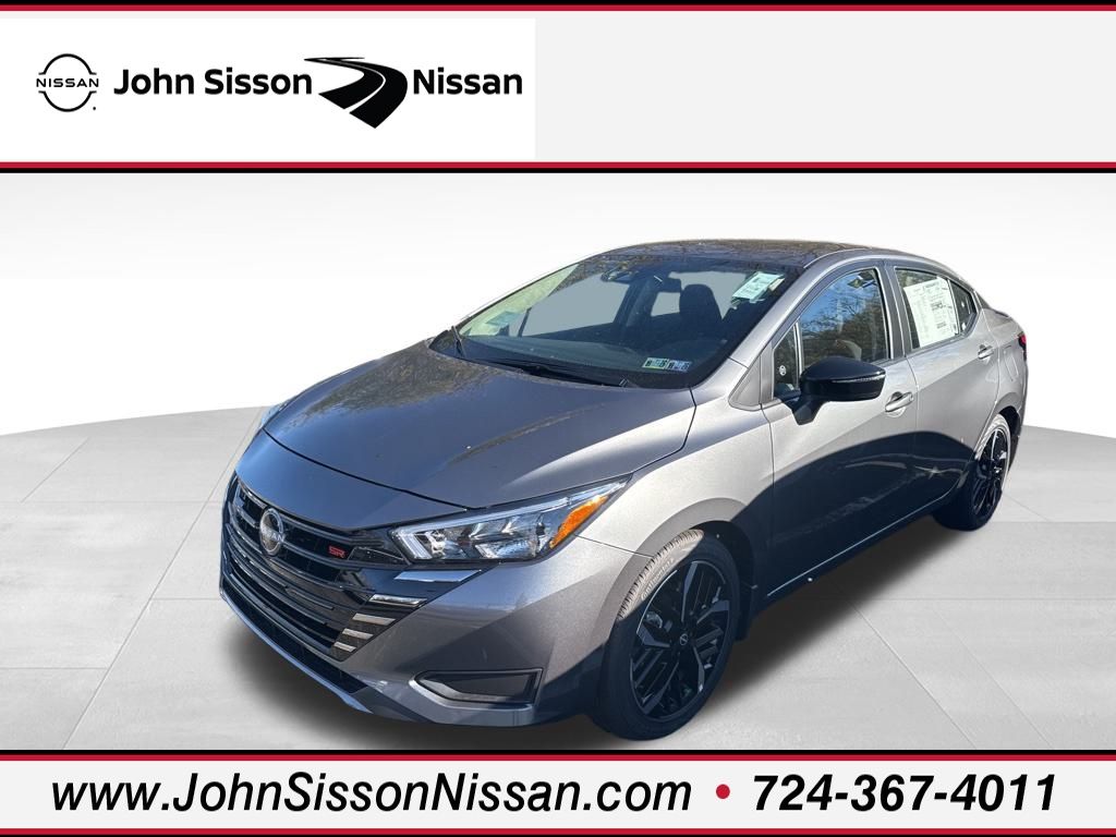 2025 Nissan Versa Sedan SR's photo
