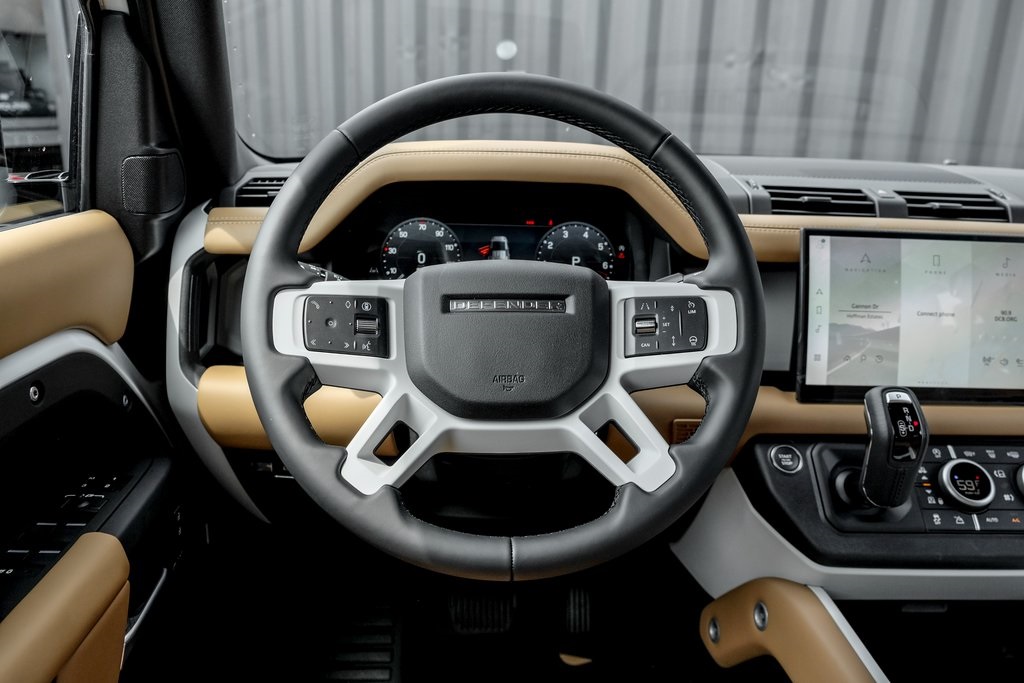 2025 Land Rover Defender 110 S photo 18