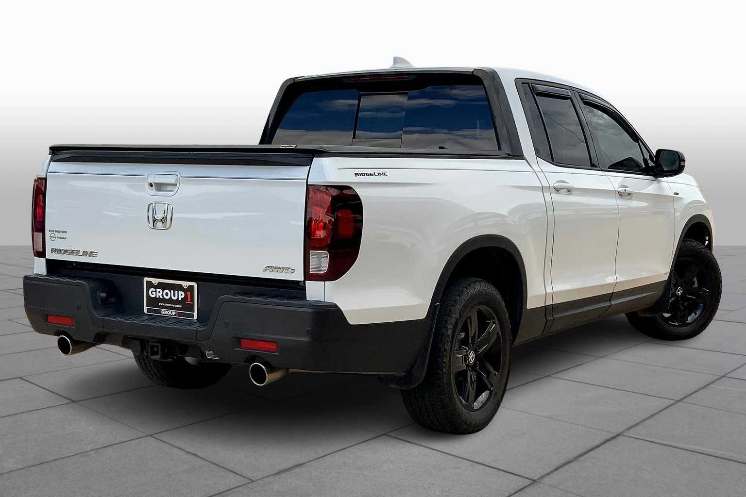 2022 Honda Ridgeline Black Edition photo 9