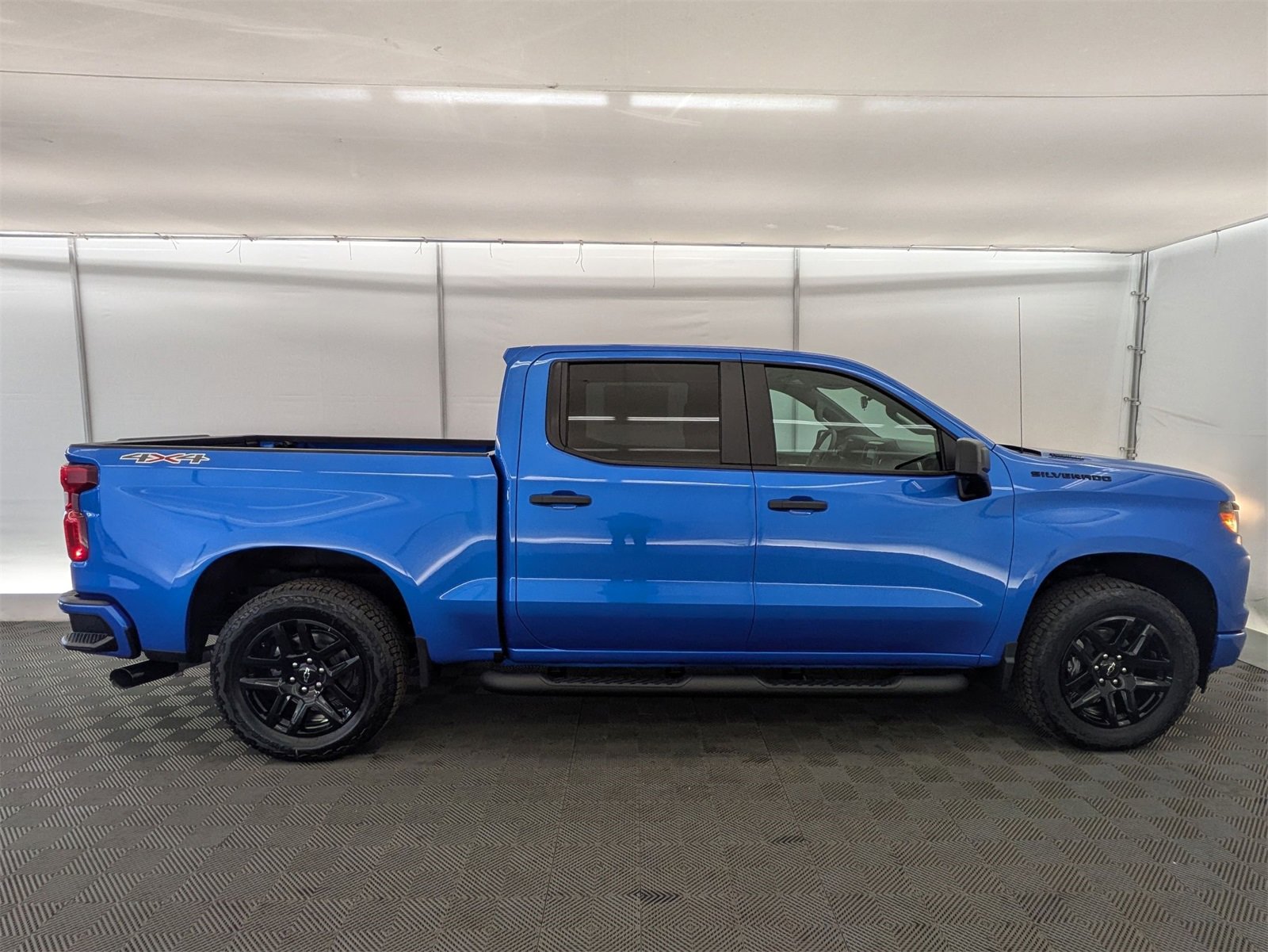 2025 Chevrolet Silverado 1500 Custom photo 7