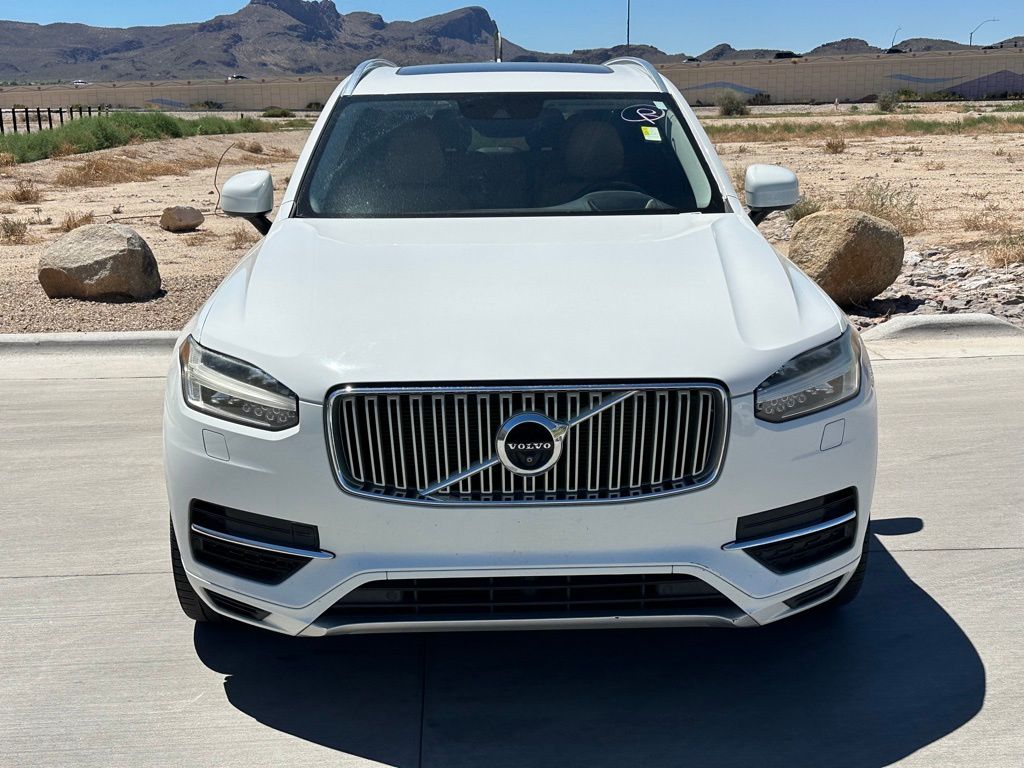 2016 Volvo XC90 T8 Inscription photo 3