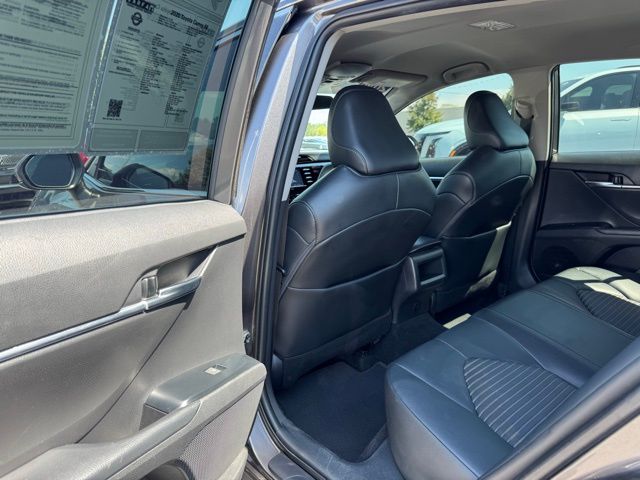2020 Toyota Camry SE photo 34