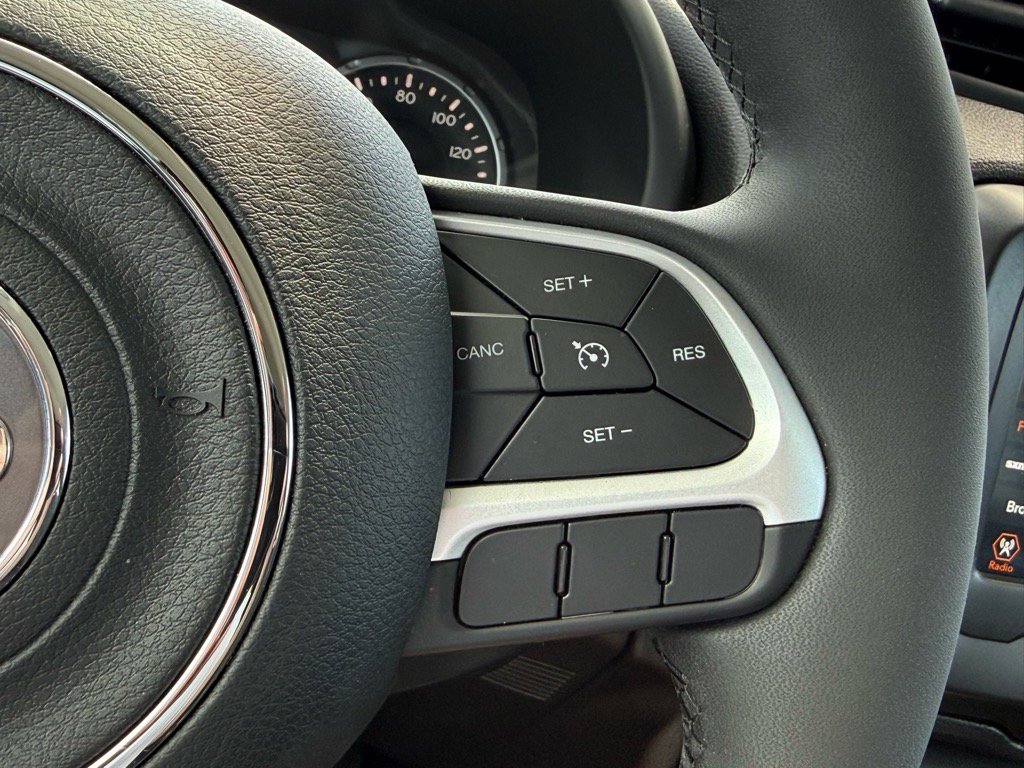 2019 Jeep Renegade Latitude photo 25