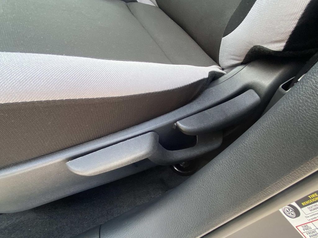2025 Nissan Versa S photo 12