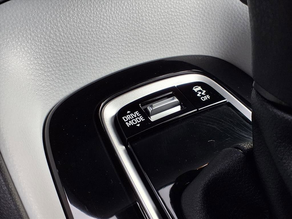 2025 Toyota Corolla SE photo 19