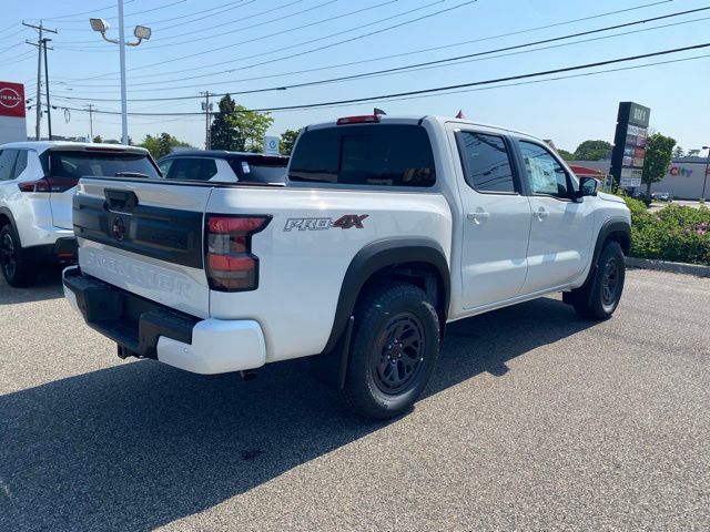 2025 Nissan Frontier PRO-4X photo 3