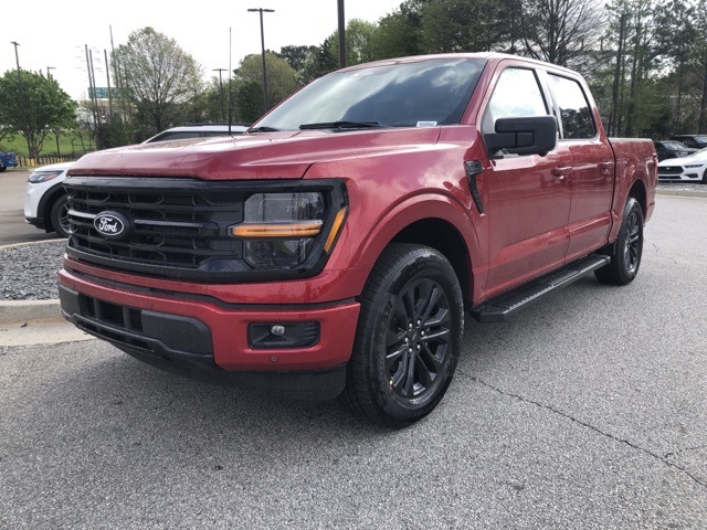 2025 Ford F-150 XLT photo 4