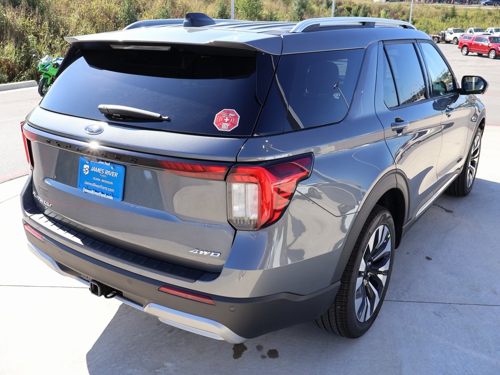 2025 Ford Explorer Platinum photo 5