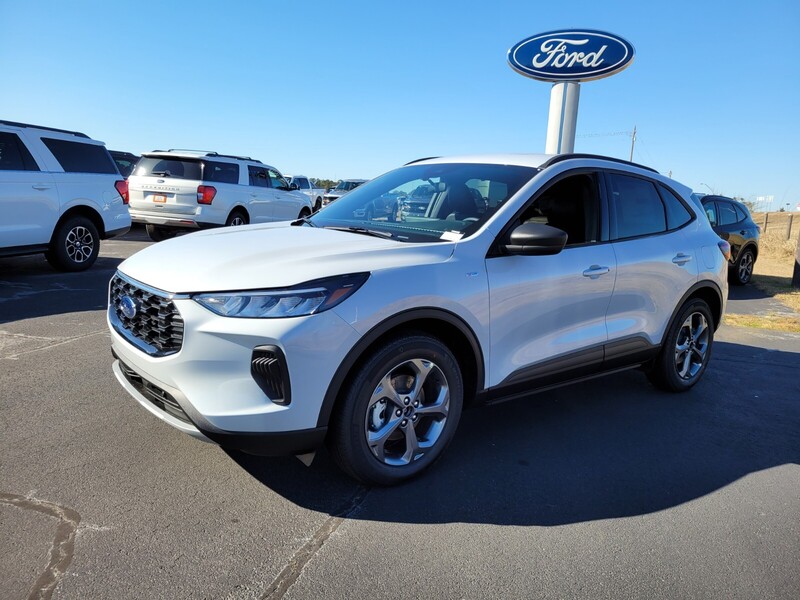 2025 Ford Escape ST-Line photo 3