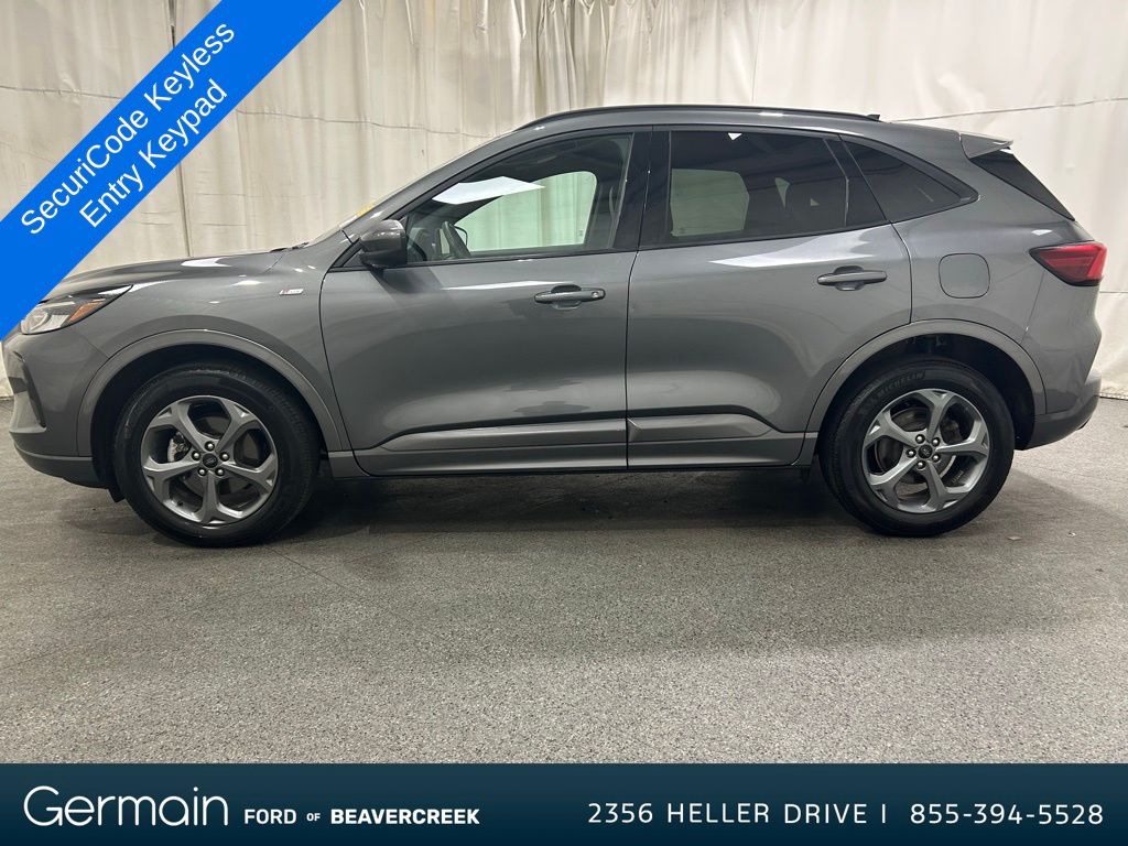 2023 Ford Escape ST-Line Select photo 4