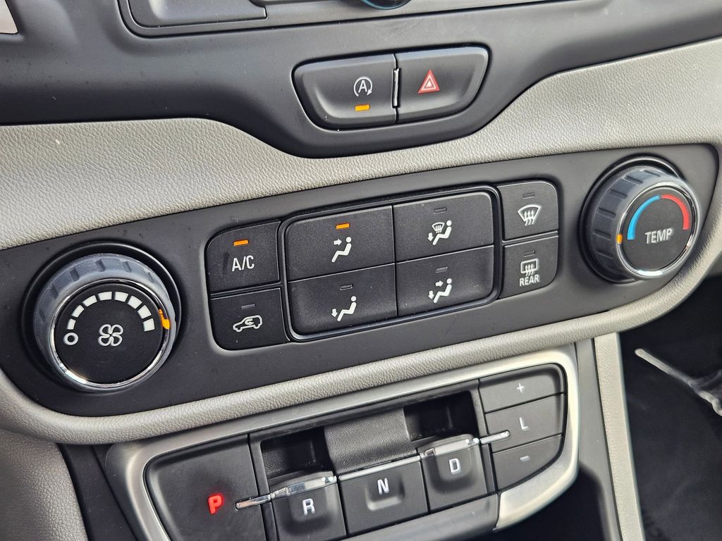 2024 Gmc Terrain SLE photo 22