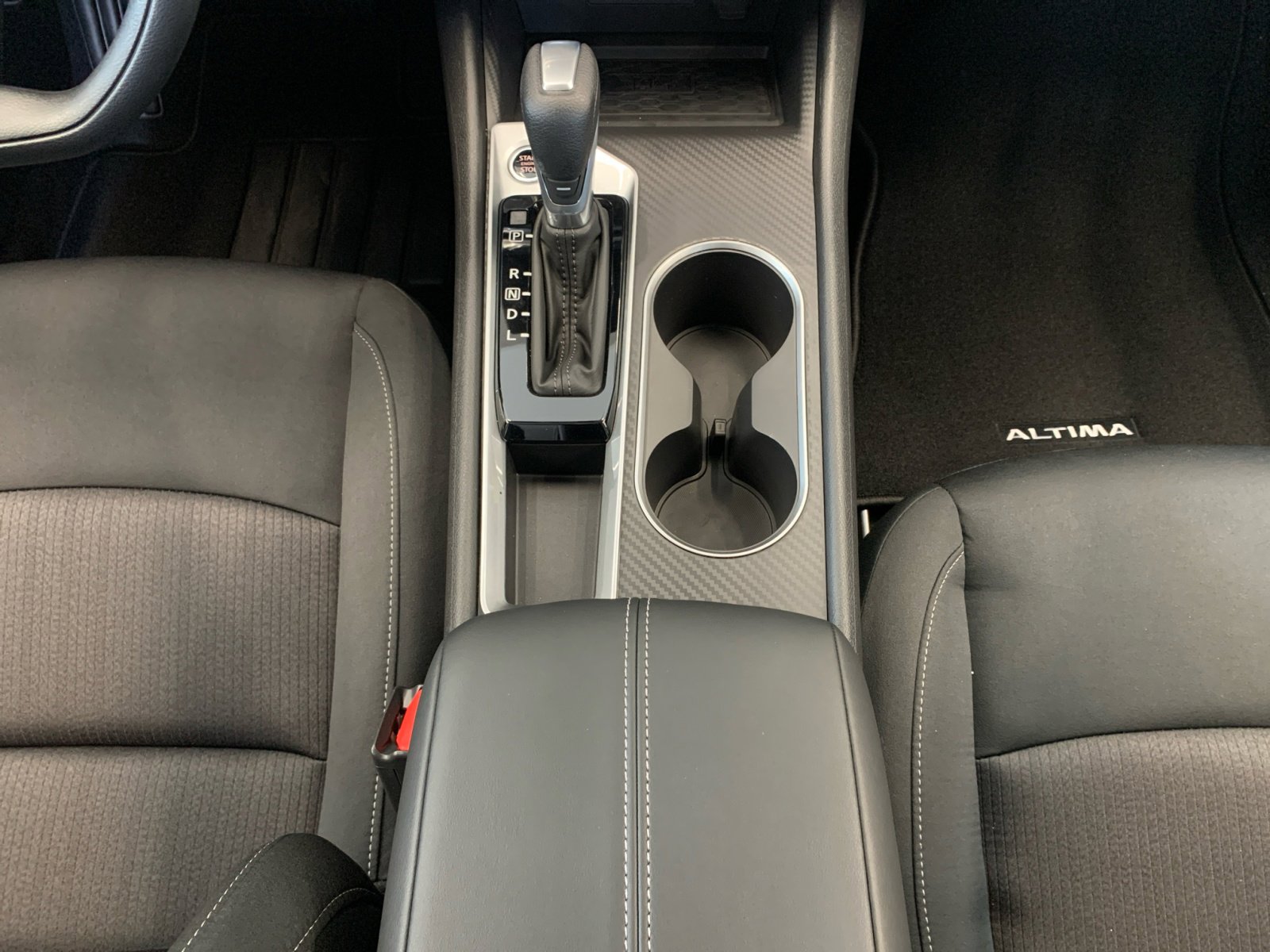 2025 Nissan Altima SV photo 20