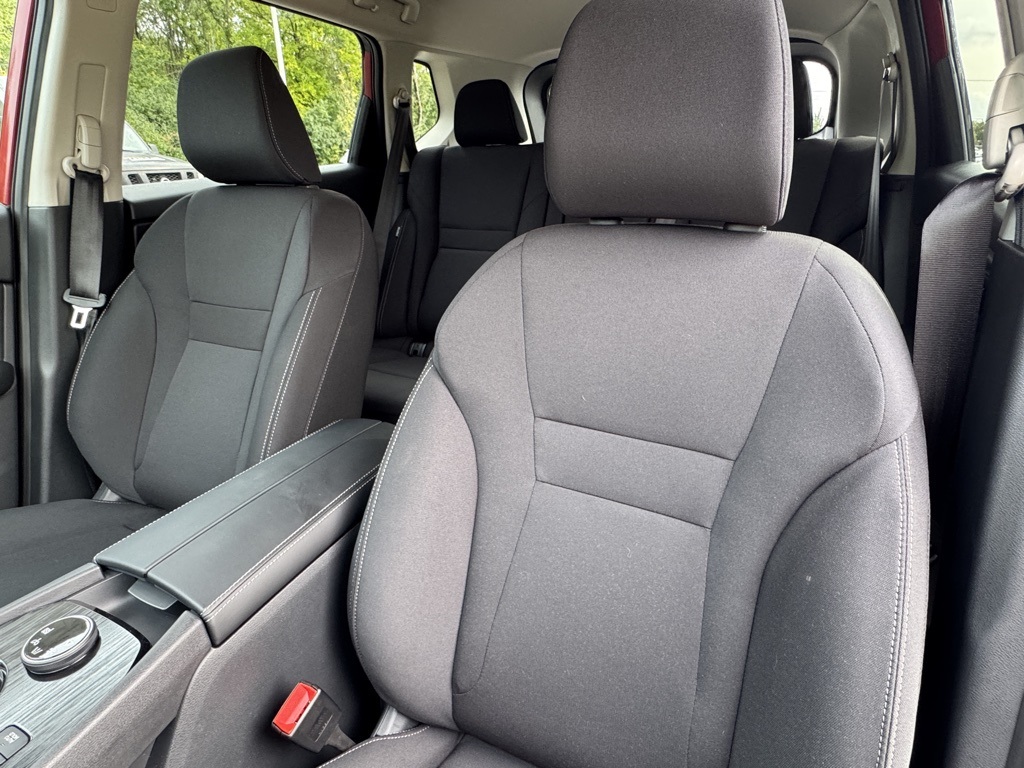 2026 Nissan Rogue S photo 15