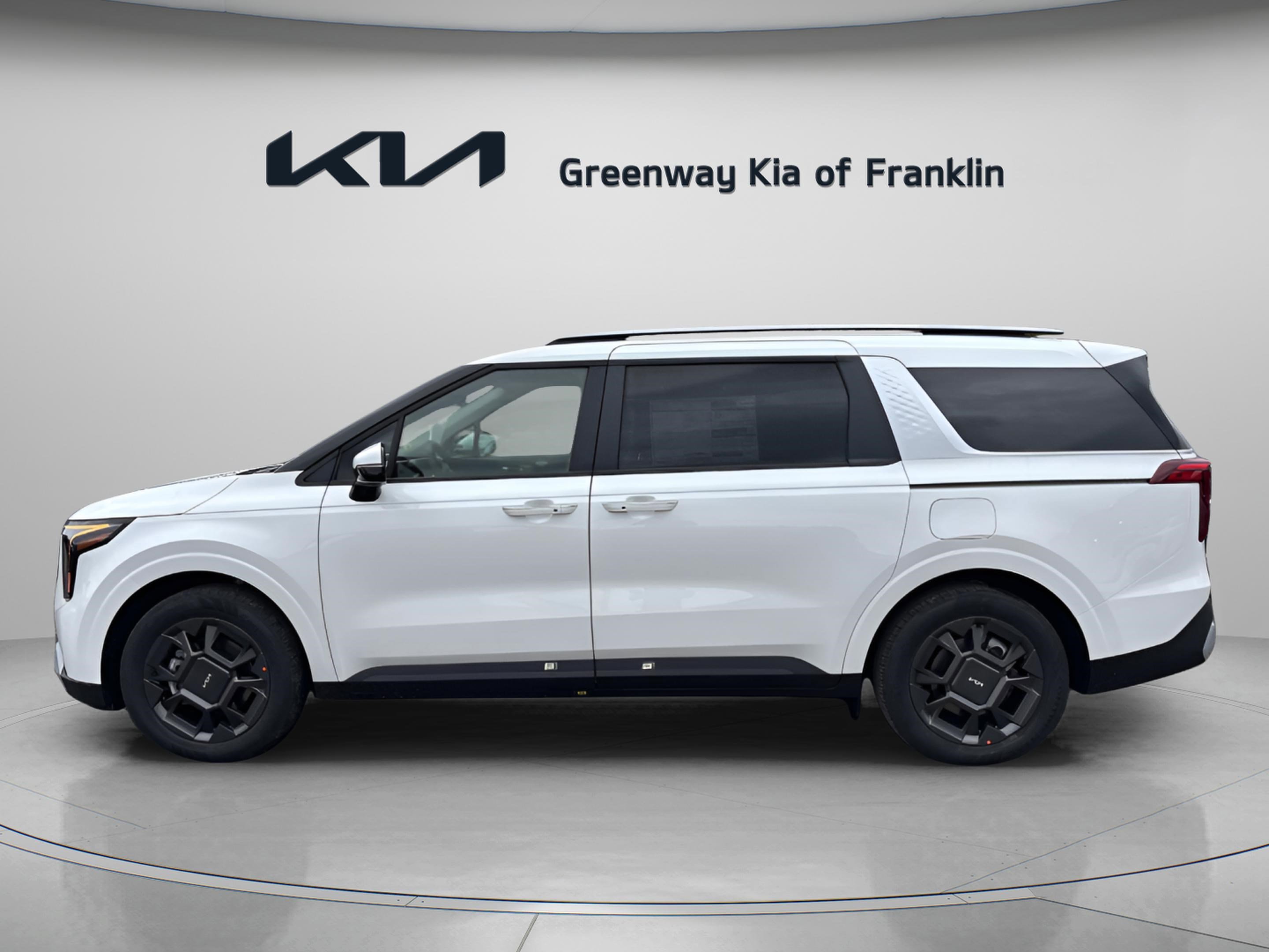 2026 Kia Carnival EX photo 3