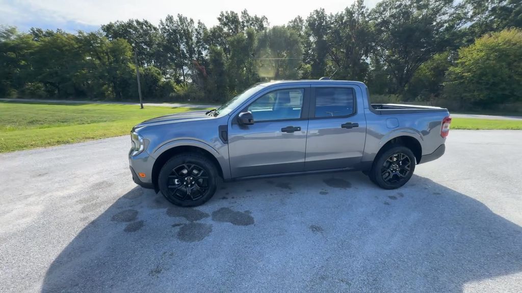 2025 Ford Maverick XLT photo 4