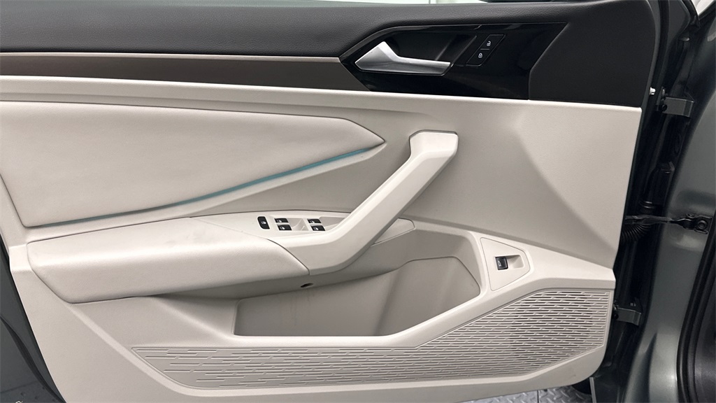 2019 Volkswagen Jetta SEL Premium photo 15