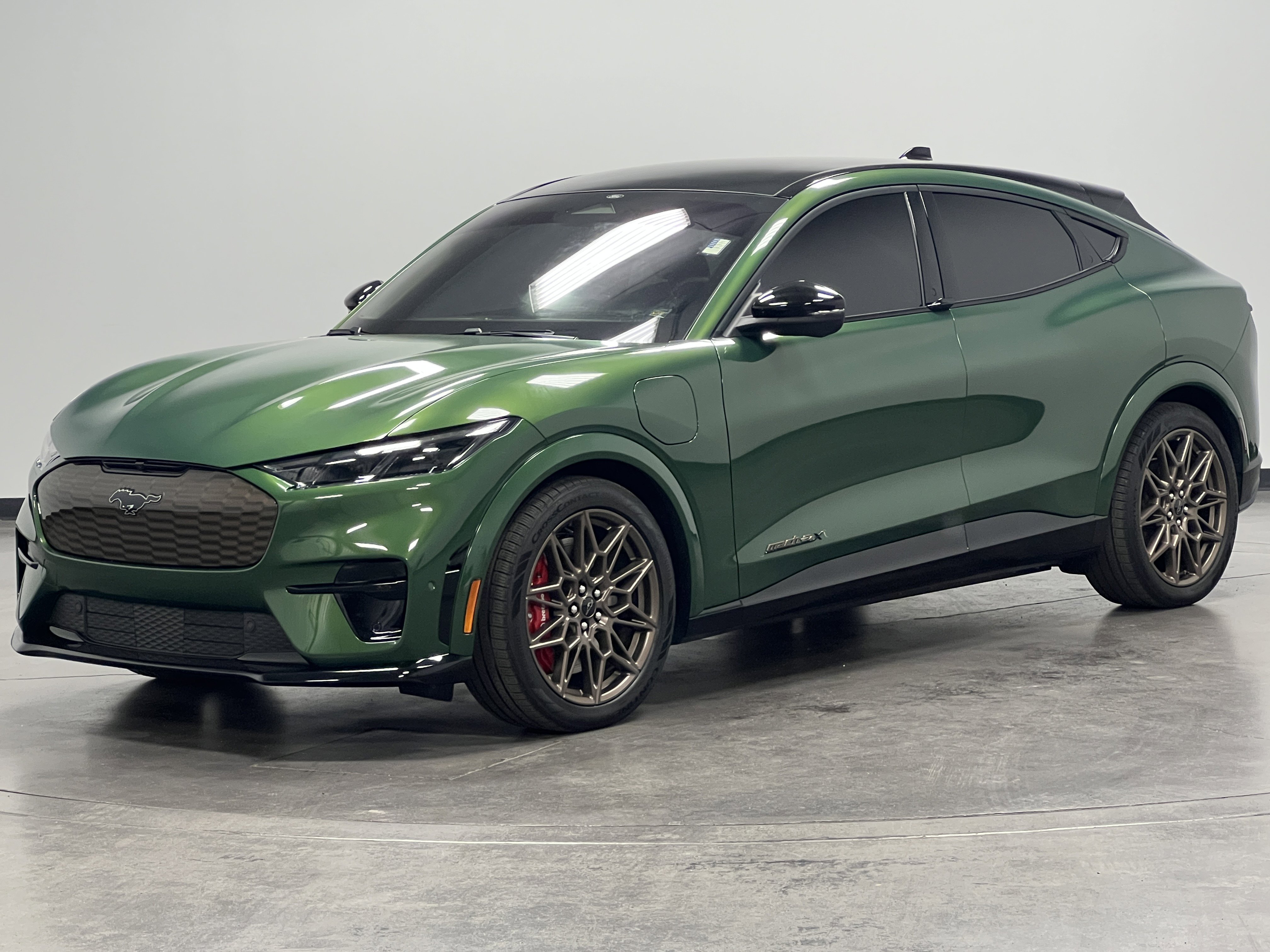 2024 Ford Mustang Mach-E GT photo 3