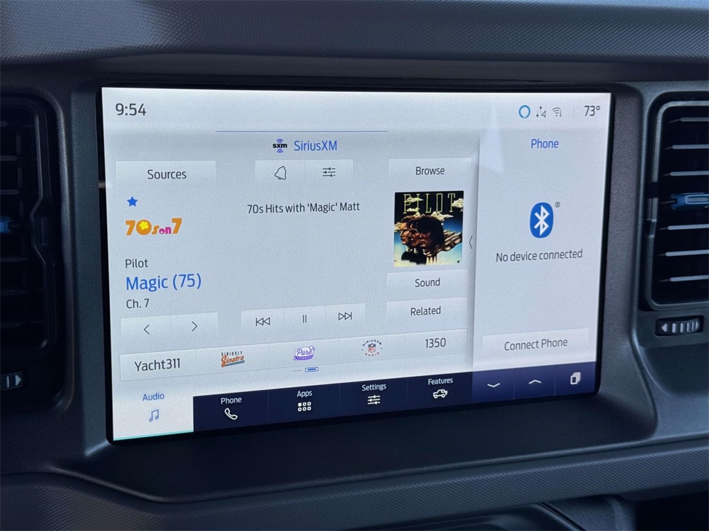 2024 Ford Bronco Black Diamond photo 3