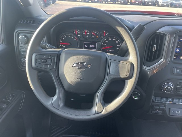 2025 Chevrolet Silverado 2500HD Custom photo 13