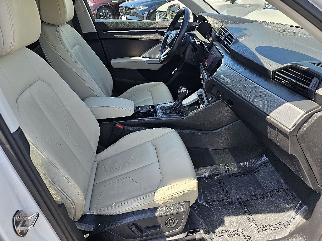 2020 Audi Q3 Premium Plus S line photo 14
