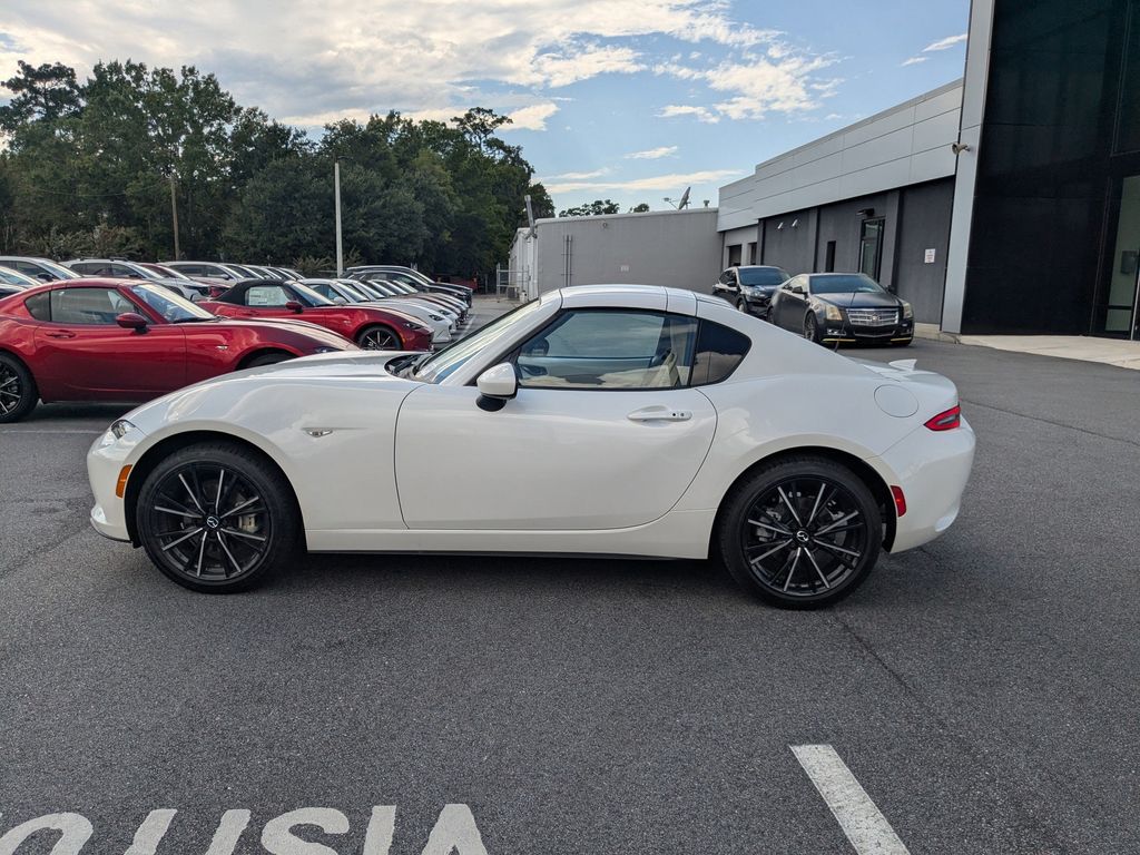 2025 Mazda MX-5 Miata Miata RF Grand Touring photo 7