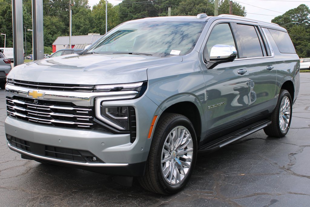 2025 Chevrolet Suburban Premier photo 2