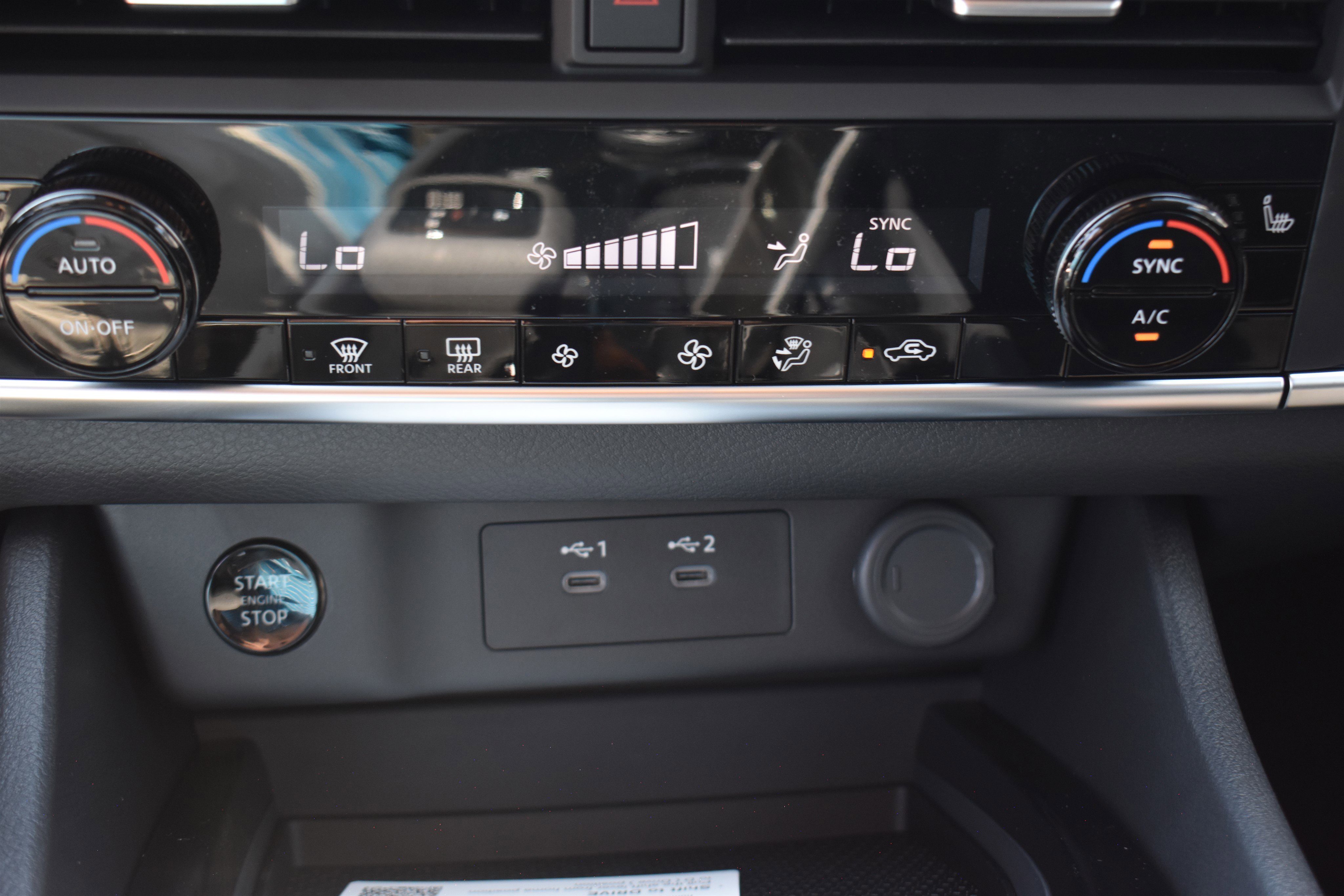 2026 Nissan Rogue SV photo 17