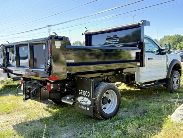 2025 Ford F-550 XL photo 3