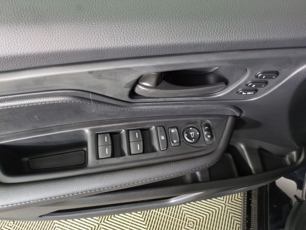 2026 Honda Odyssey photo 10