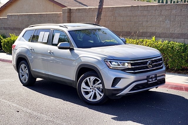 2022 Volkswagen Atlas V6 SE Technology photo 2