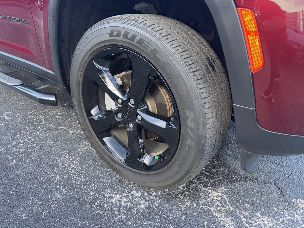 2023 Jeep Grand Cherokee Altitude photo 4