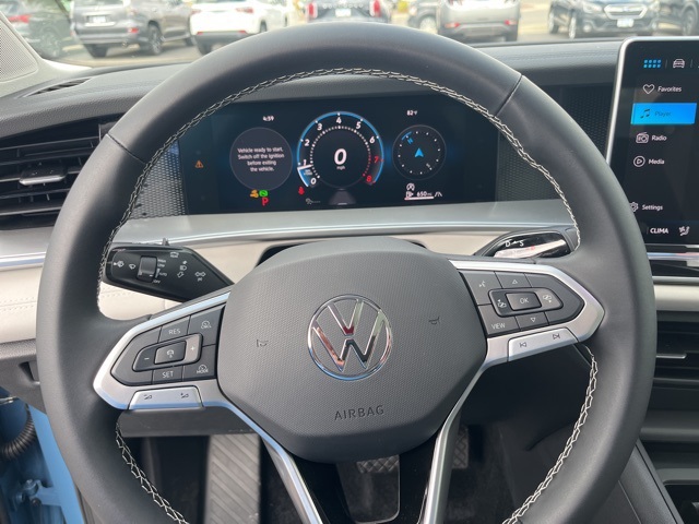 2025 Volkswagen Tiguan SE photo 12