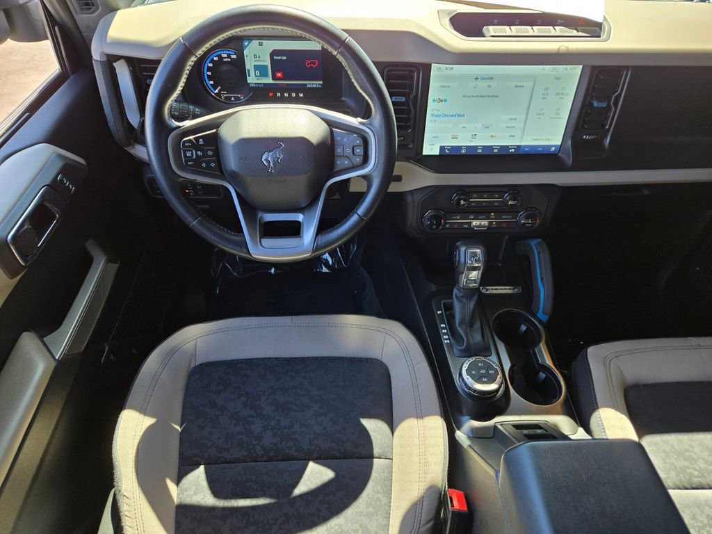 2022 Ford Bronco Base photo 12