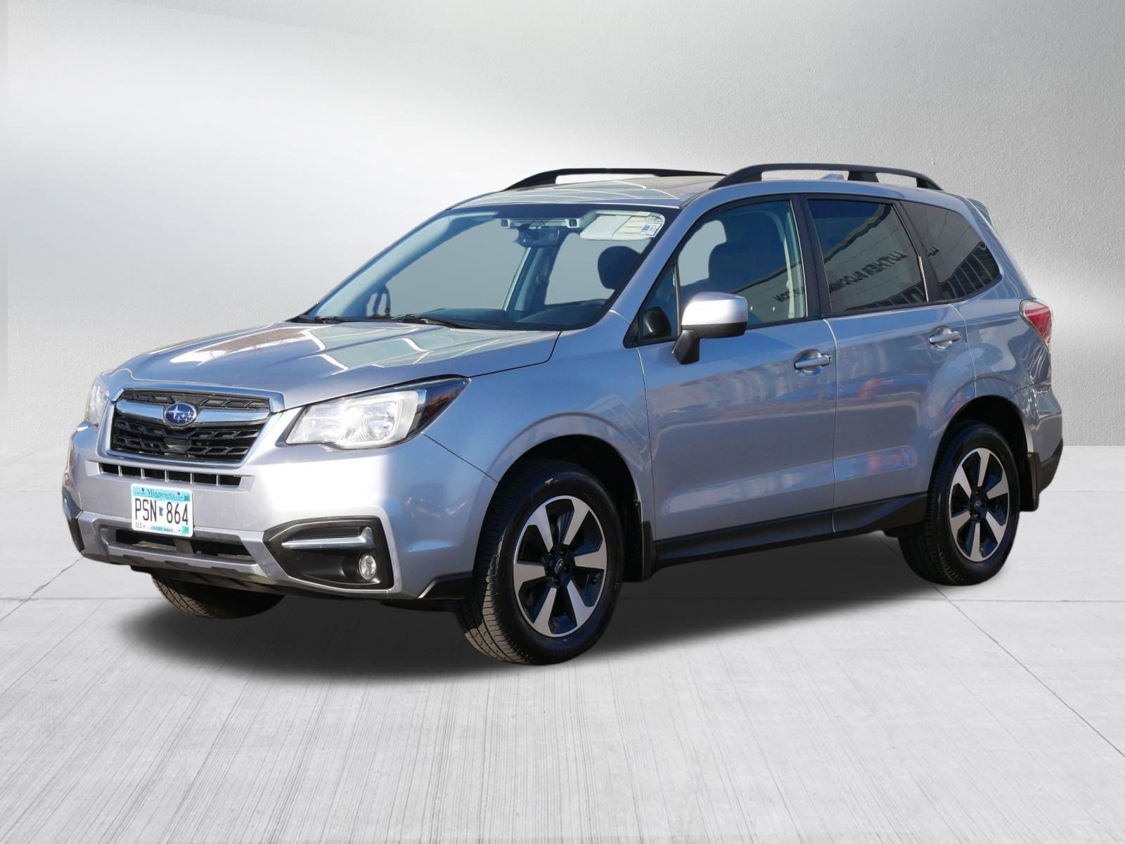2018 Subaru Forester Premium photo 3