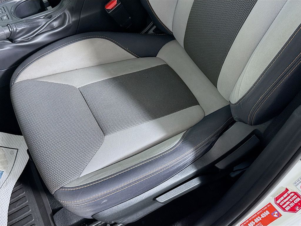 2019 Subaru Crosstrek 2.0i Premium photo 17