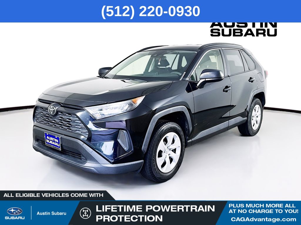 2019 Toyota RAV4 LE photo 3