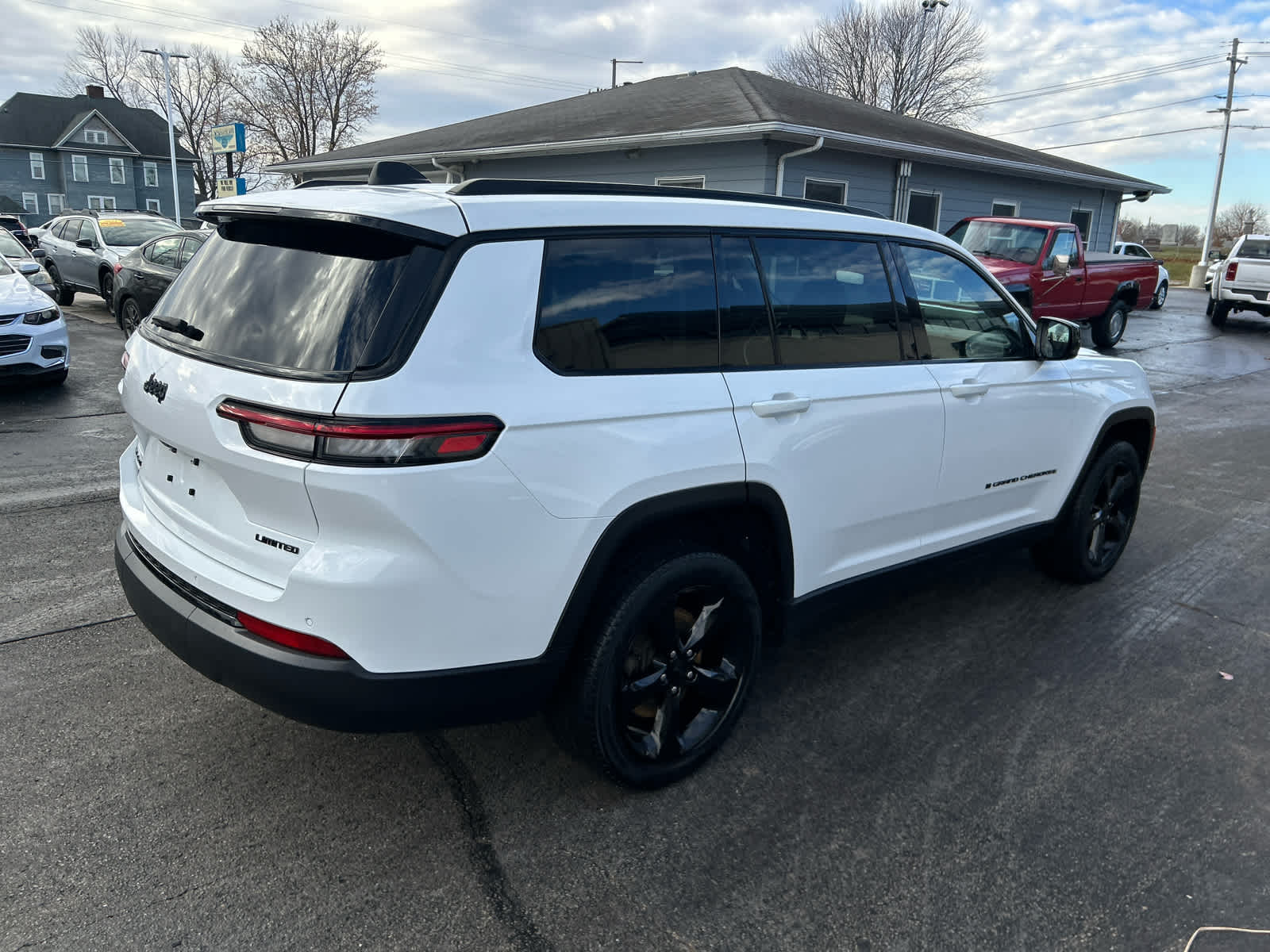2023 Jeep Grand Cherokee Limited photo 2